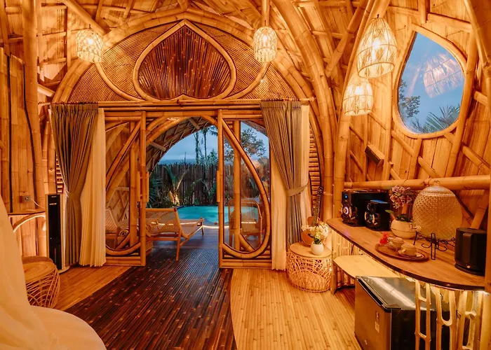 فيلة Adi's Bamboo House Sidemen - Nyan Bali Selat